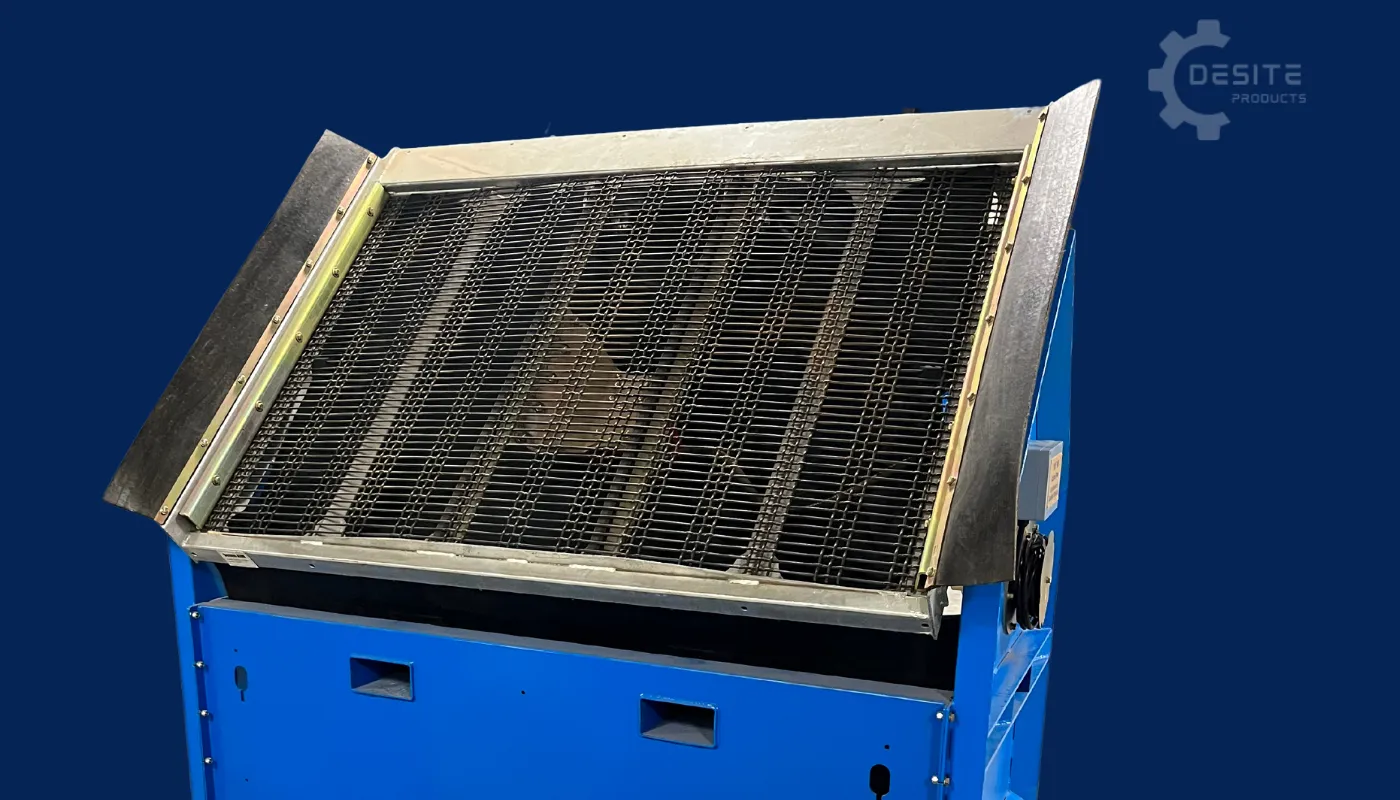 Tilting screen deck front view